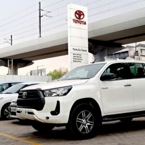 1. Toyota Hilux (Single/Double Cabin)