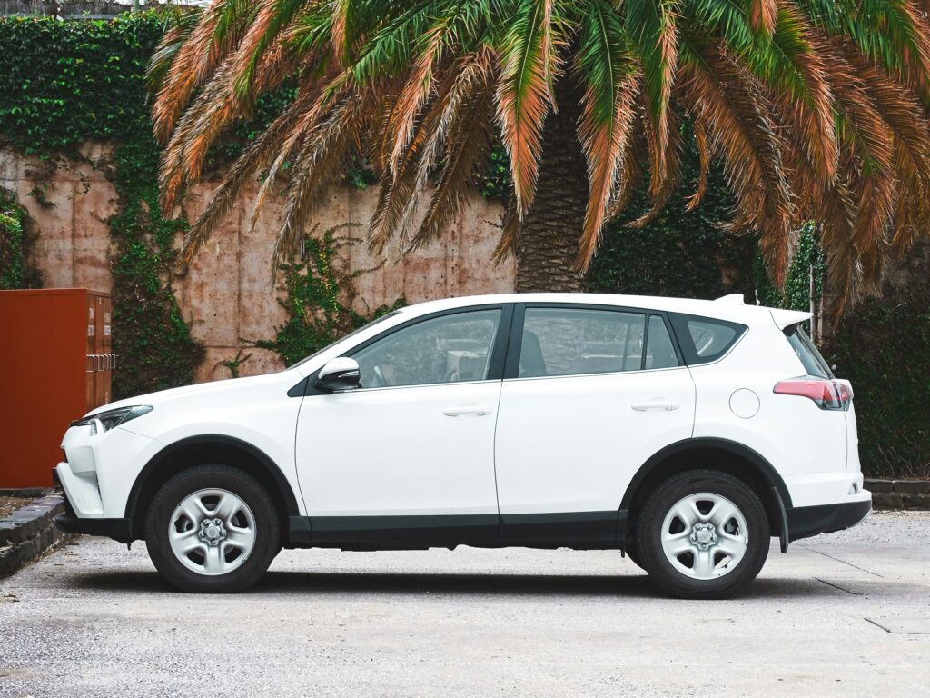Top 5 Most Reliable Executive Cars for Business Travelers